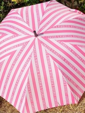 Victoria’s Secret Pink Stripes Umbrella ⛱️🏖️
